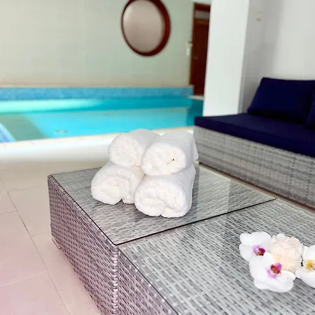 Adyliget Relax Boutique Πανσιόν